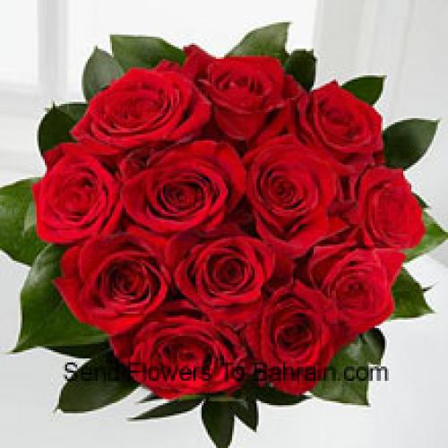 12 Elegantes Rosas Rojas