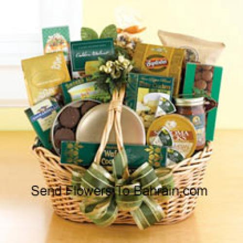 Traditional Gourmet Basket